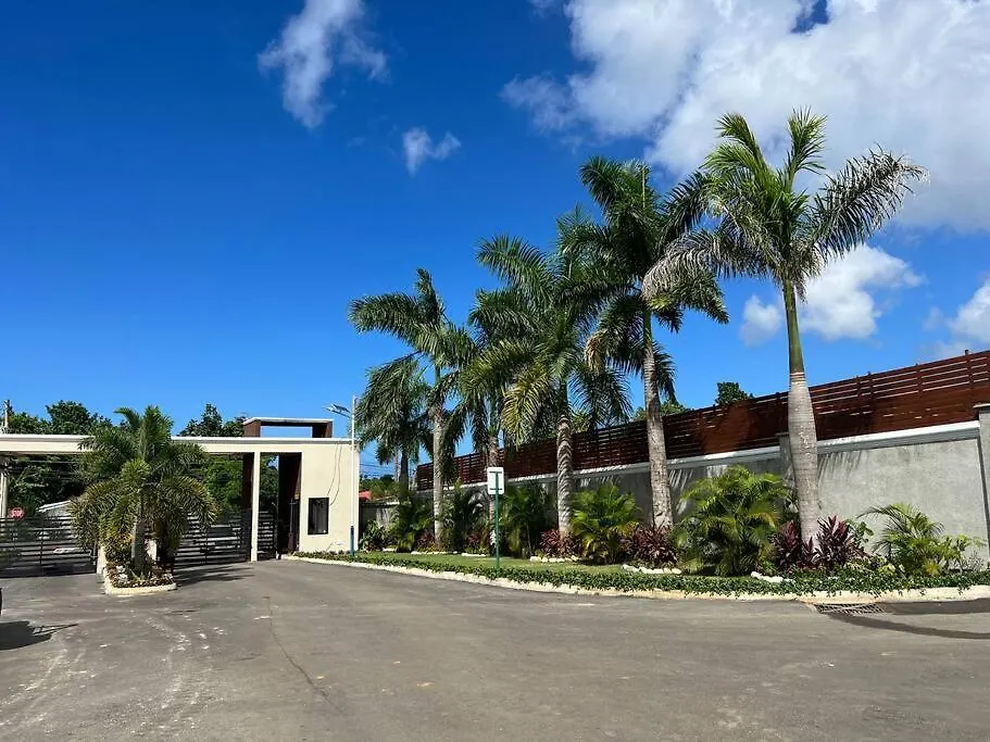 Honeycove Escape Vacation Home Stay Ocho Rios Holiday home